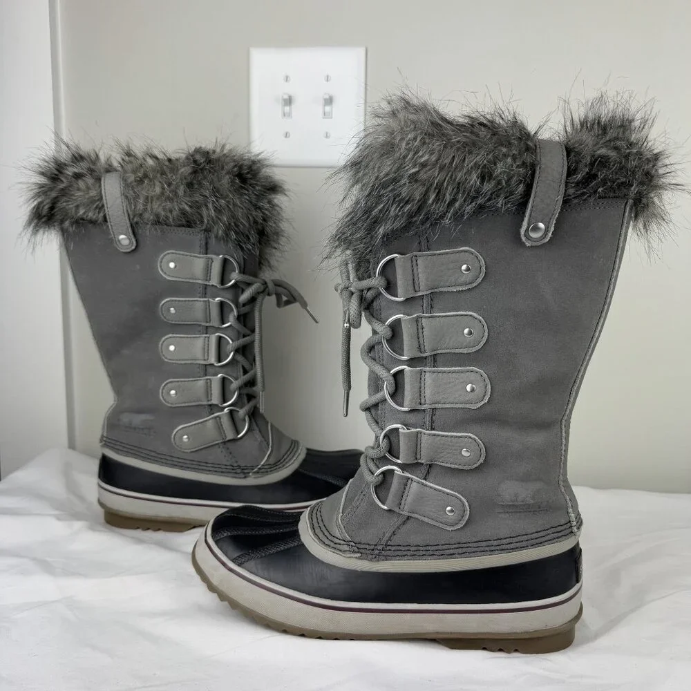 Sorel Women's Gray and Black Faux Fur Winter Boots